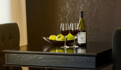 Superior 2 bed Suite with Full Kitchen