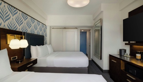 Room, 2 Double Beds (Hearing Accessible)