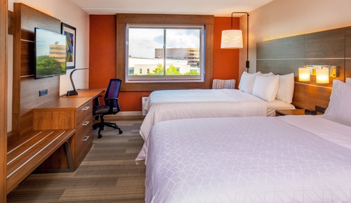 Standard Room, 2 Queen Beds, Roll-in Shower (Communications, Roll-In Shower)