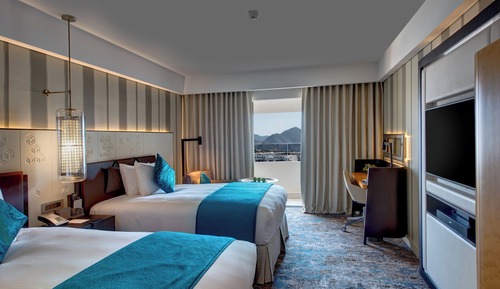 Room, 2 Queen Beds, Balcony, City View (Top Floor)