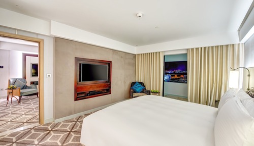 Junior Suite, 1 King Bed, Balcony, Sea View