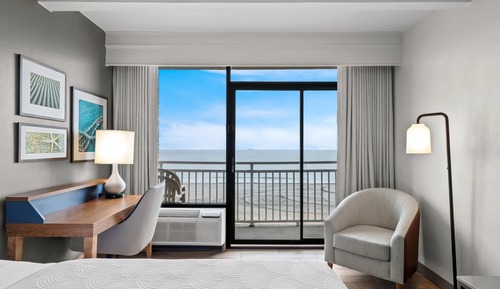 Room, 2 Queen Beds, Oceanfront (NonSmoking  )
