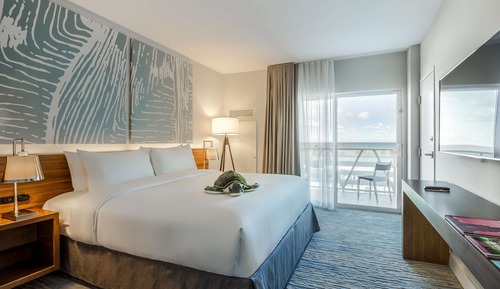Room, 1 King Bed, Balcony, Oceanfront (Stunning Ocean Front Balcony King Bed)