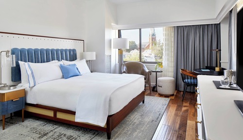 Room, 1 King Bed (Mobility Accessible, Tub)