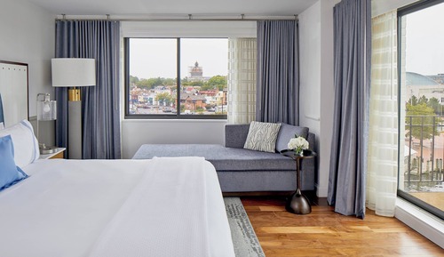 Room, 1 King Bed, Balcony