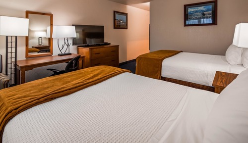 Standard Room, 2 Double Beds, Non Smoking, Refrigerator & Microwave