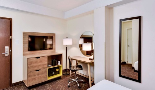 Room, 1 Queen Bed, Non Smoking