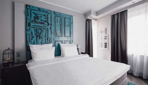 Suite (Corner)