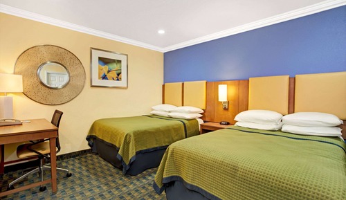 Double Room, 2 Double Beds