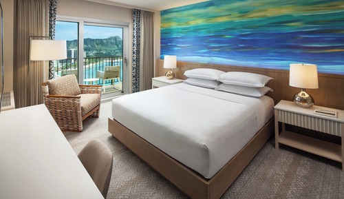 Room, 1 King Bed, Non Smoking, Oceanfront (Diamond Head)