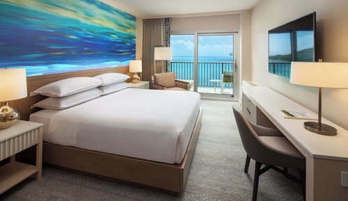 Room, 1 King Bed, Non Smoking, Oceanfront (Infinity, Floor 20 to 27)