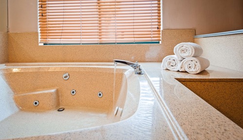 Standard Room, 1 King Bed, Non Smoking, Hot Tub (Larger Room)