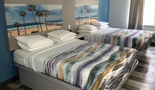 Standard Room, 2 Queen Beds, Non Smoking