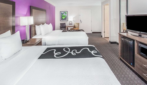 Room, 2 Queen Beds, Accessible, Non Smoking (Mobility,Hearing,Tub w/Grab Bars)