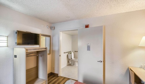 Standard Room, 1 Double Bed, Accessible, Non Smoking