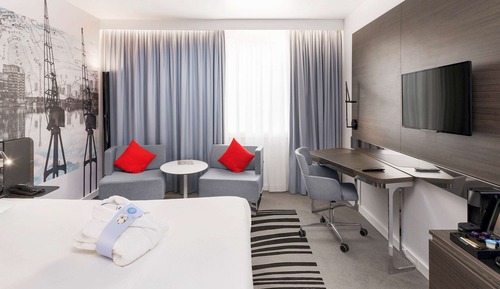 Premium Room, 1 Queen Bed (Executive)