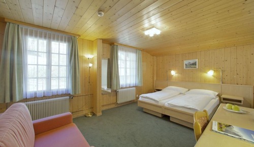 Family Double Room (2 Extra Bed)