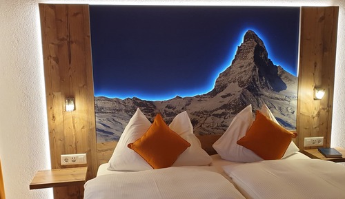 Classic Twin Room, Balcony, Mountain View