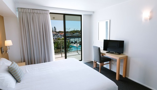 One Bedroom Poolview	