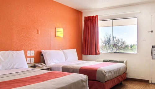 Standard Room, 2 Double Beds, Non Smoking, Refrigerator & Microwave