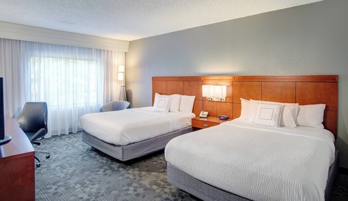 Room, 2 Queen Beds, Non Smoking (Mobility/Hearing Accessible, Tub)