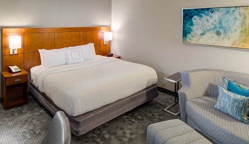Room, 1 King Bed, Balcony (Mobility Accessible, Roll-In Shower)