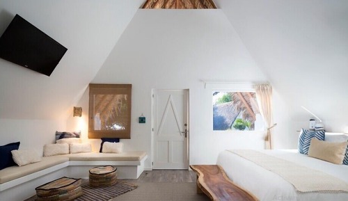 Ocean Front Deluxe Bungalow