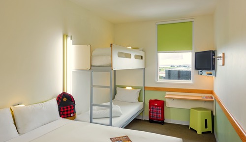 Family Room, Multiple Beds