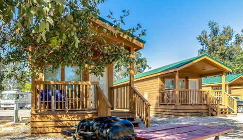 Cottage, 1 Bedroom (Rear Entry, Pets OK, Linens Available)