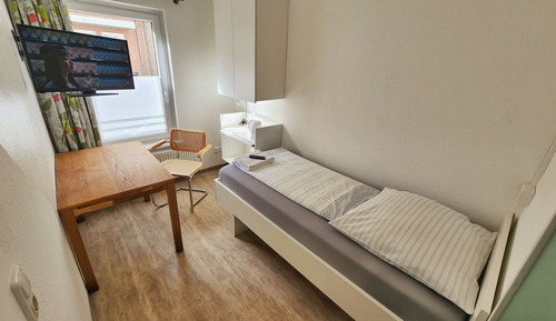 Single Room with Private External Bathroom