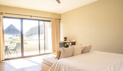 Deluxe partial ocean view