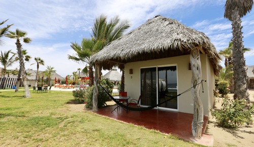 1 Bedroom Beach Front