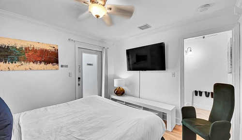 Queen's Garden - Queen Bed - B00