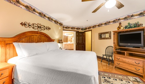 Condo, 3 Bedrooms