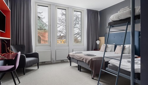 Family Room, 1 Queen Bed, Non Smoking