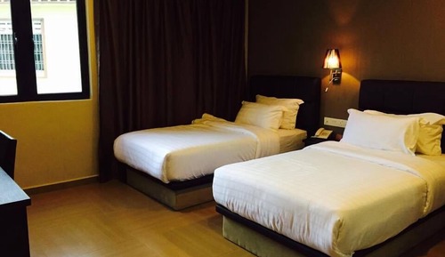 Deluxe Twin Room