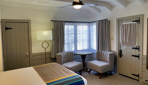 Rim Cabin (1 Queen) No A/C