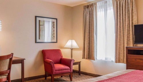 Suite, 1 Queen Bed with Sofa bed, Non Smoking