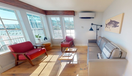 Large One Bedroom Suite, No Pets