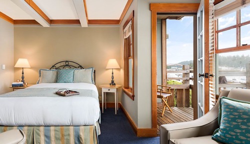 Queen Room with View