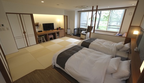 Dog Friendly Japanese Western Style Room, 61sqm (River side), Non Smoking