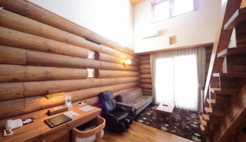 Hotel twin room
