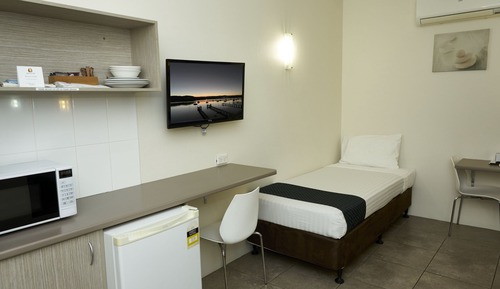 Basic Triple Room