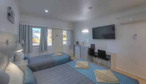 Economy Room