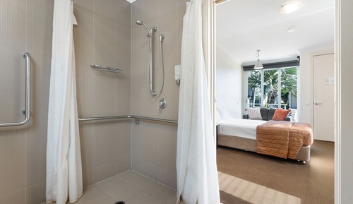 Executive Room, 1 Queen Bed, Mobility Accessible