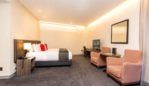Deluxe Suite