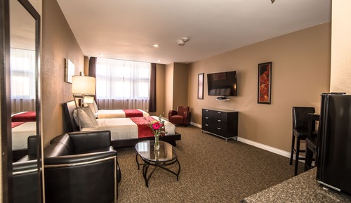 Double Queen Room