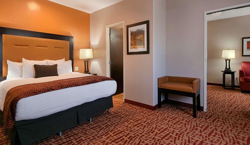 Suite, 1 Queen Bed, Non Smoking, Refrigerator & Microwave