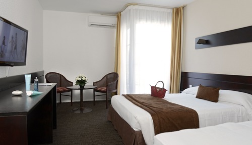Standard Twin Room
