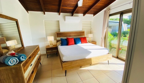 Luxury Studio, 1 Bedroom, Kitchenette, Beachside